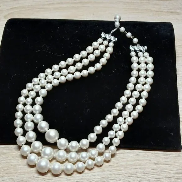 Japan Silver Tone Multi Strand Faux Pearl Necklace Vintage Jewelry #86 - Picture 1 of 9